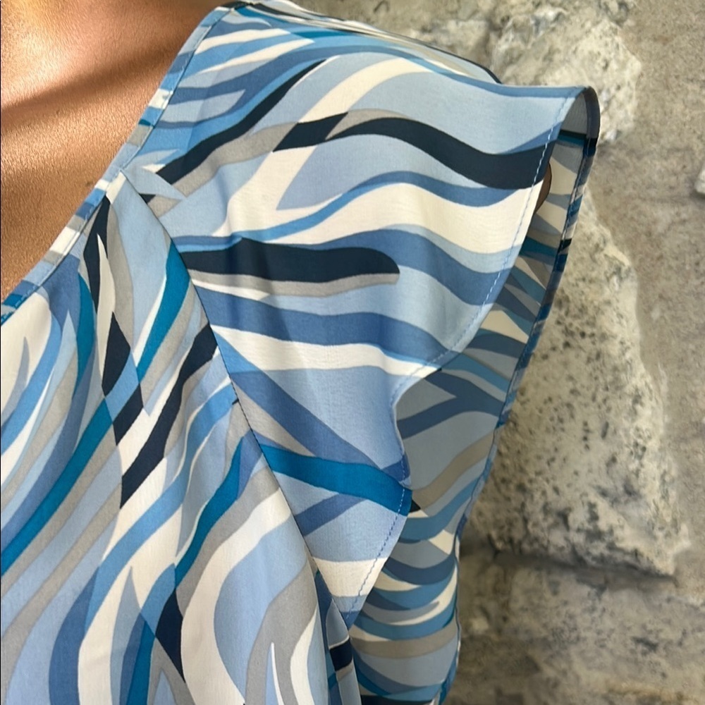 ribbon pattern top - Picture 3 of 7